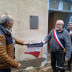 Le Président d'AuxR_Logis, Vincent Vallé, et Patrick Barbotin, maire de Jussy, dévoilent la plaque inaugurale.